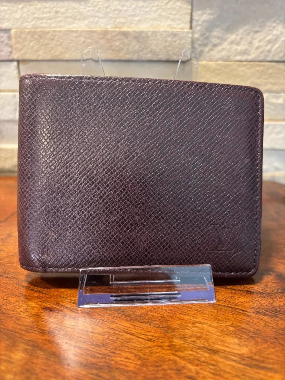 Authentic Louis Vuitton Taiga Florin Wallet Burgundy